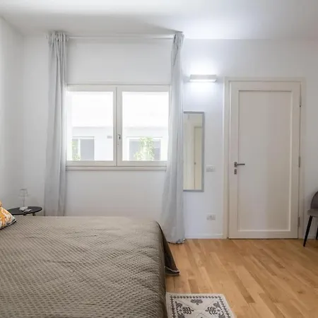 Benjamin House - Exclusive Modern Loft * Bari