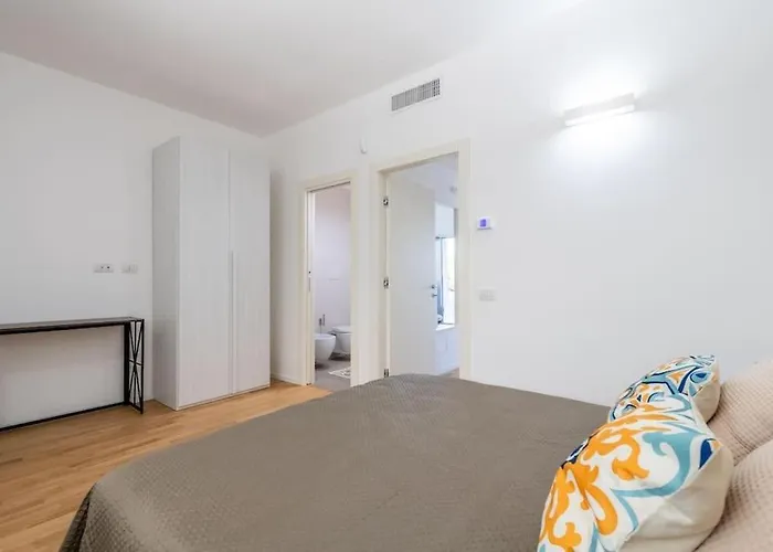 Benjamin House - Exclusive Modern Loft *